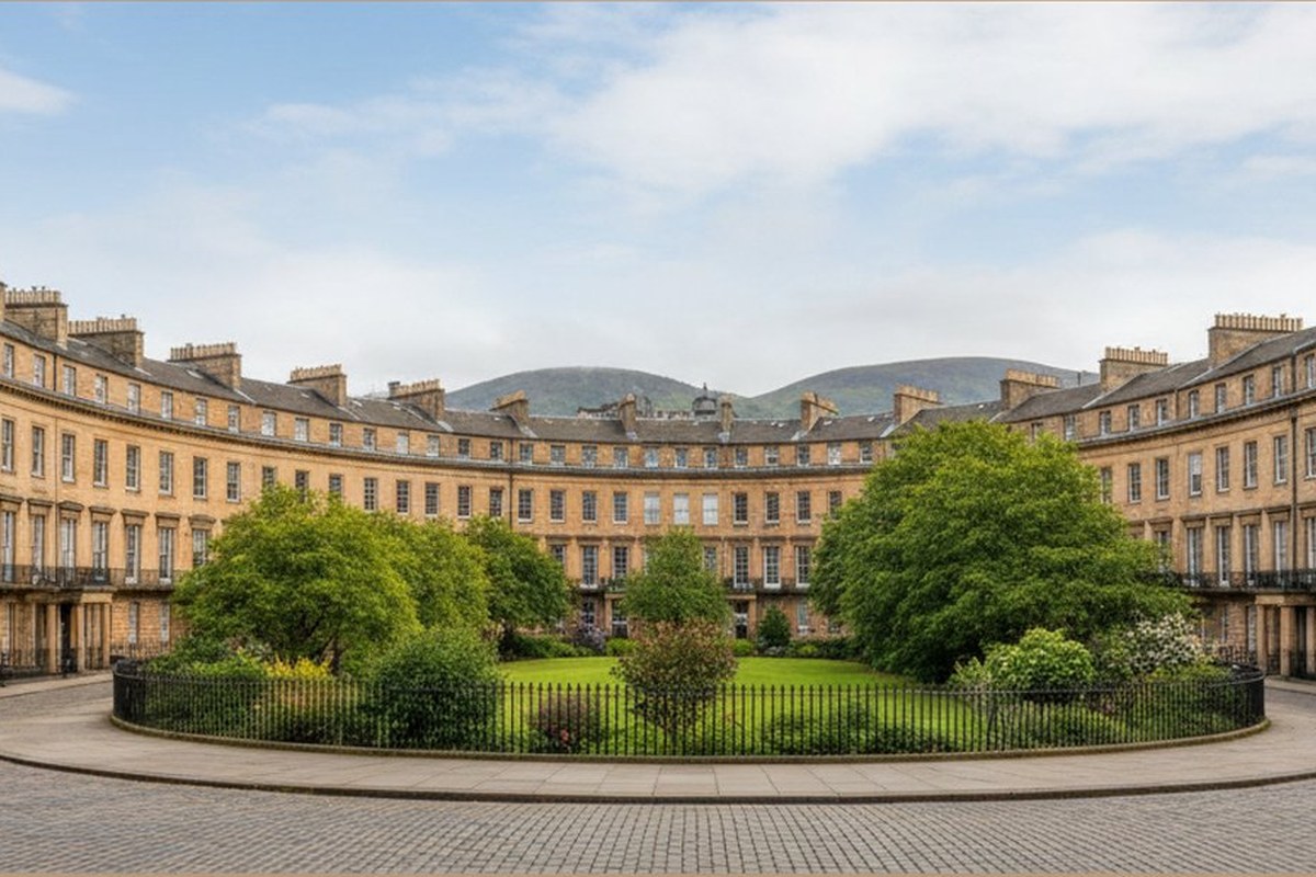 Grand Georgian sandstone townhouses of Moray Place, Edinburgh New Town; illustrative, not a photograph of the listed property